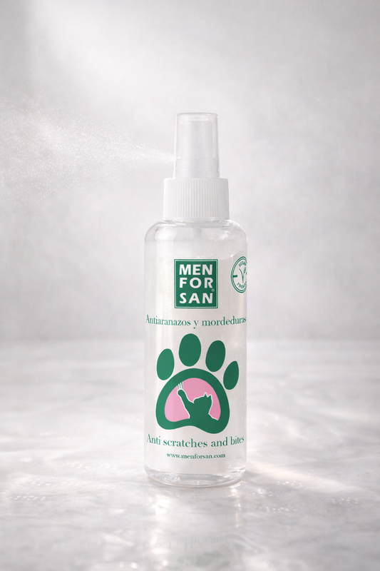 Cat Training Spray – Menforsan (60 ml)